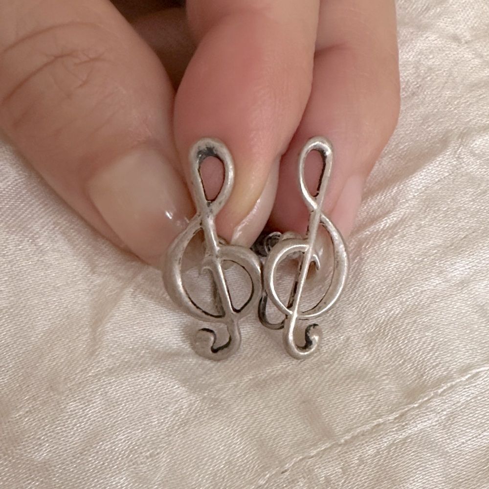 Vintage Mario Tanzi Sterling Silver Treble Clef Screw Back Earrings